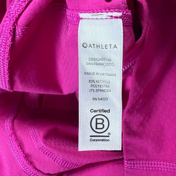 ATHLETA Electric Fuchsia Dobby Action Crop Legging Sz M Pull-On Athletic - Picture 12 of 14